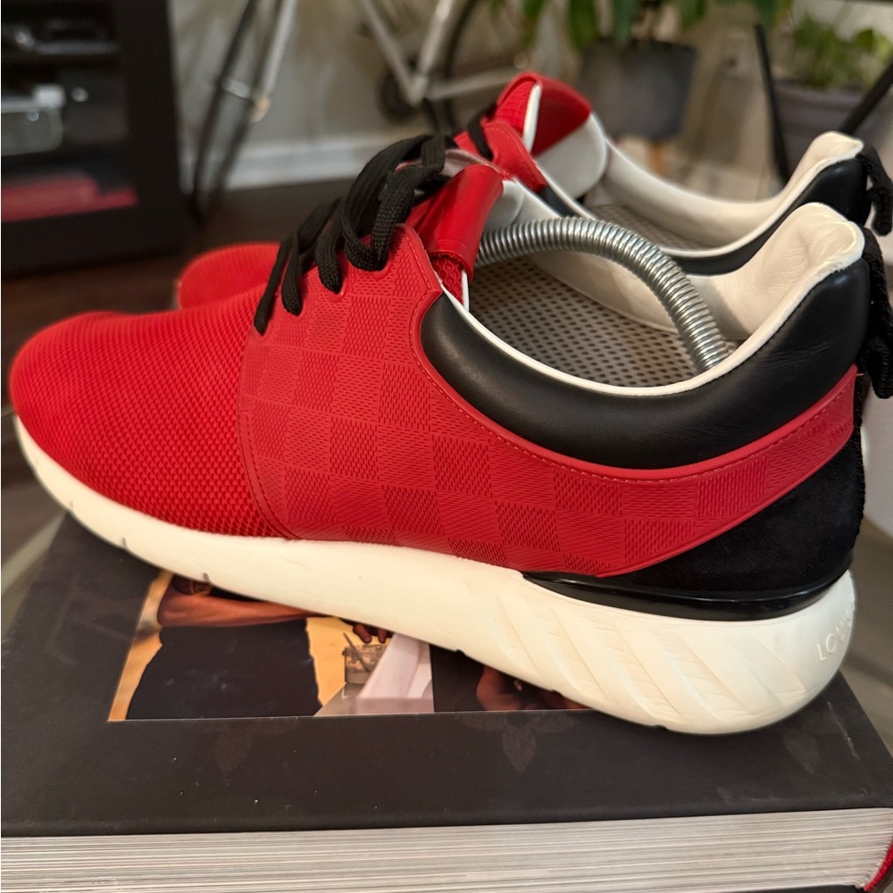 Louis Vuitton Fastlane sneaker -  red and black